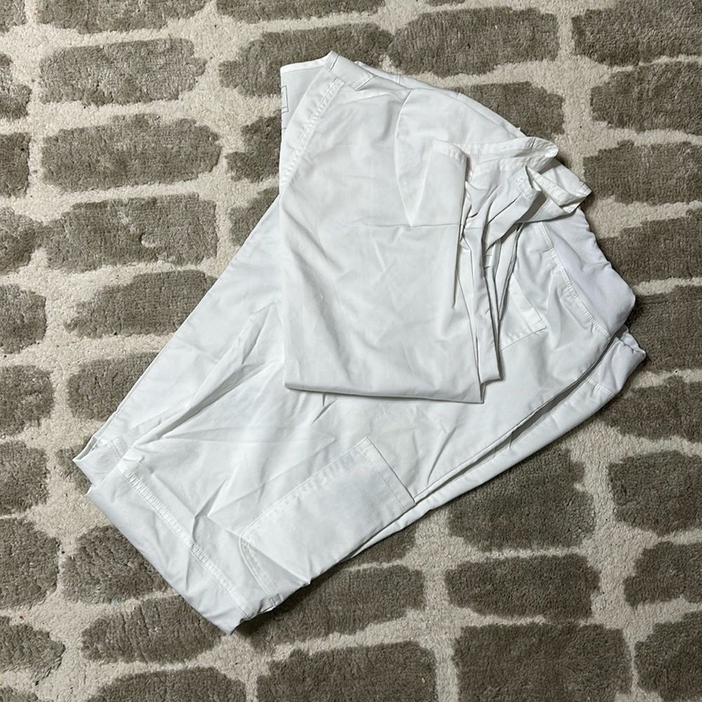 Scrub set